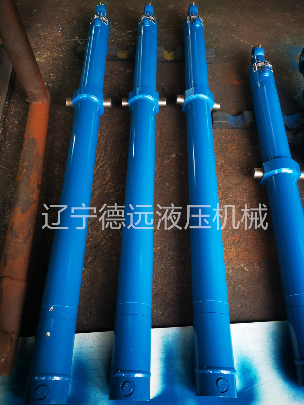 HSGL01系列(lie)液壓缸（中(zhong)部鉸軸）