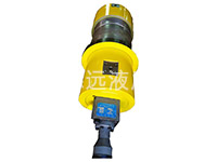 剪(jian)切機用帶(dai)充液閥液(ye)壓缸D250-450